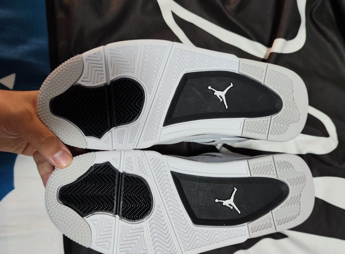 Air Jordan 4 Retro Military Black DH6927-111  review Fitzroy 00