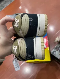  Nike SB Dunk Low Travis Scott (Regular Box) CT5053-001 [Top Version] review DAMIAN 04