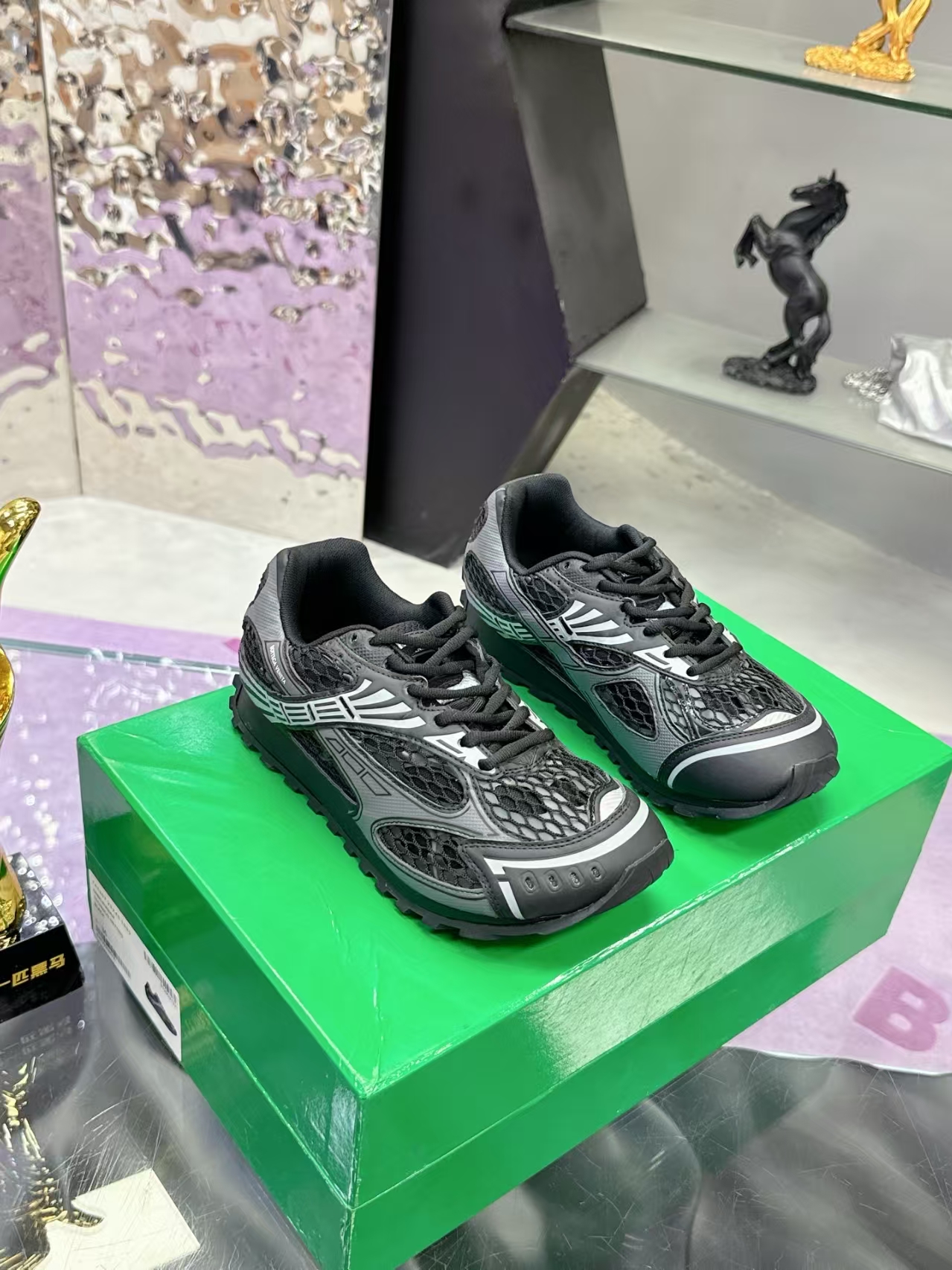 Bottega Veneta Orbit Black  741357V2X401000 review Christopher 00