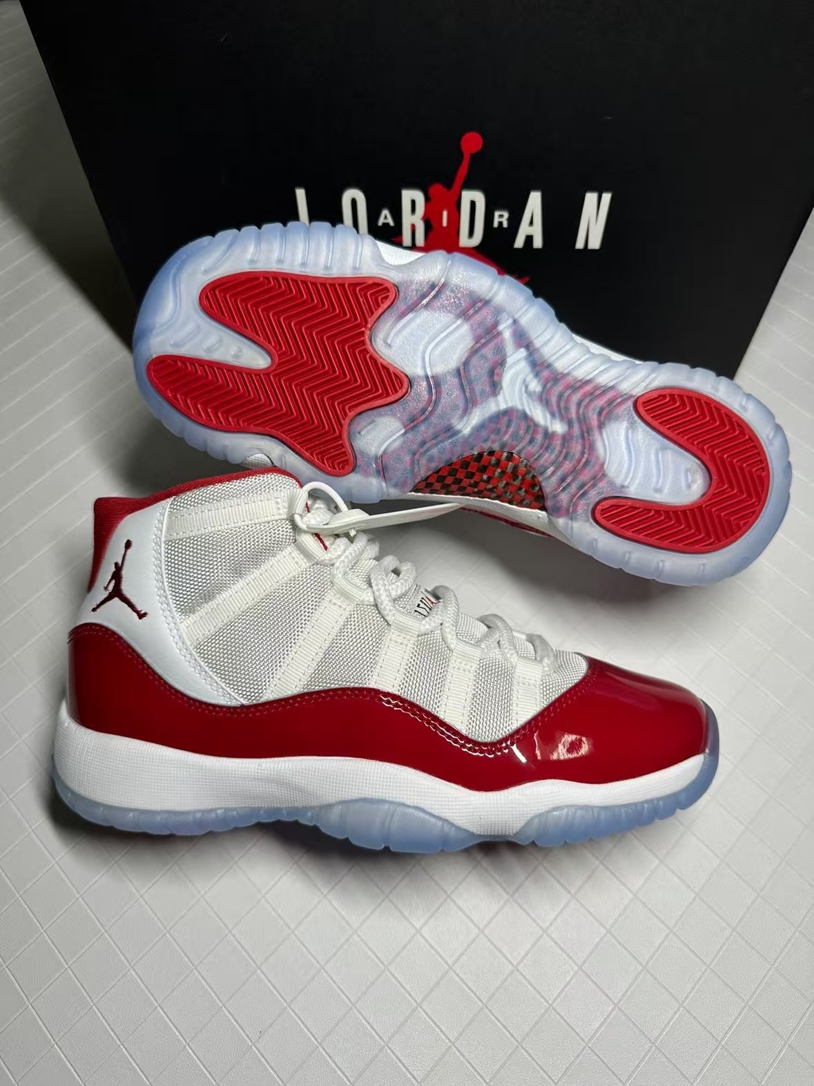 Air Jordan 11 Retro Cherry (2022) CT8012-116 review Isidore 03
