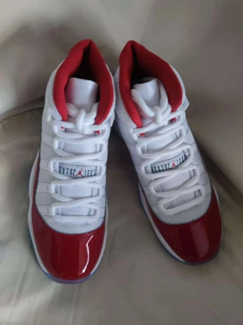 Air Jordan 11 Retro Cherry (2022) CT8012-116 review 
