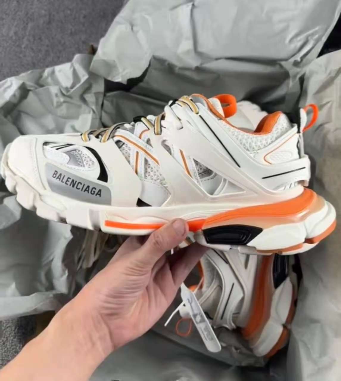  Balenciaga Tess S. White Orange Black 542436 W1GB1 9059 review Nelson 03