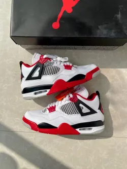 Air Jordan 4 Retro Fire Red (2020) DC7770-160 review Randolph 02