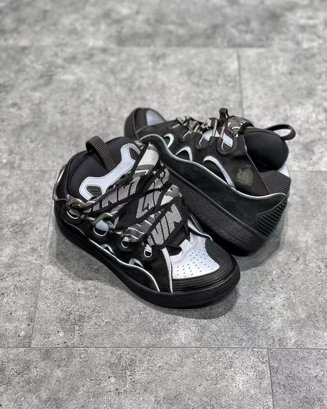 LANVIN White Black review Rudolf