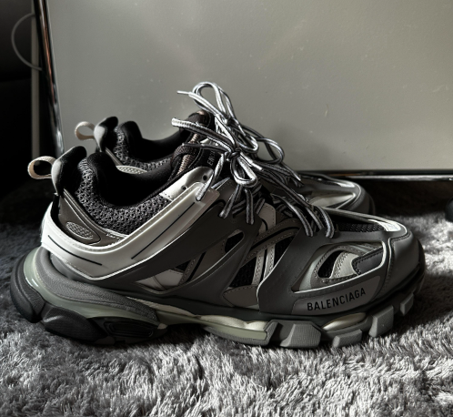 Balenciaga Tess S.Grey  555032 W1GB7 1214 (With LED) review Parker