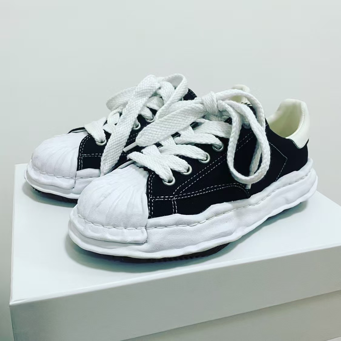 Maison Mihara Yasuhiro Blakey OG Sole Canvas Low Black No Logo  A06FW704 review Philip 00