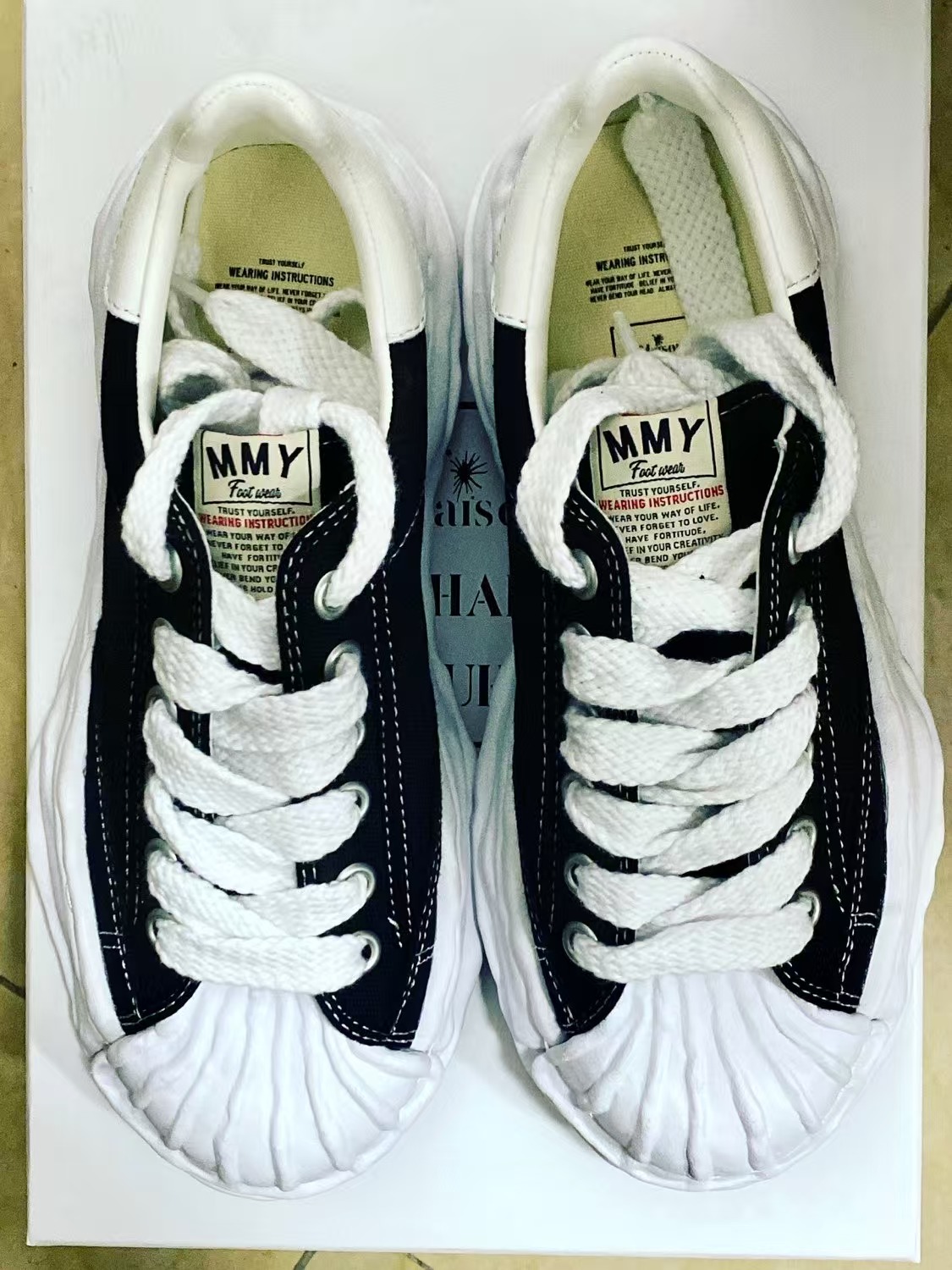 Maison Mihara Yasuhiro Blakey OG Sole Canvas Low Black No Logo  A06FW704 review Philip 01