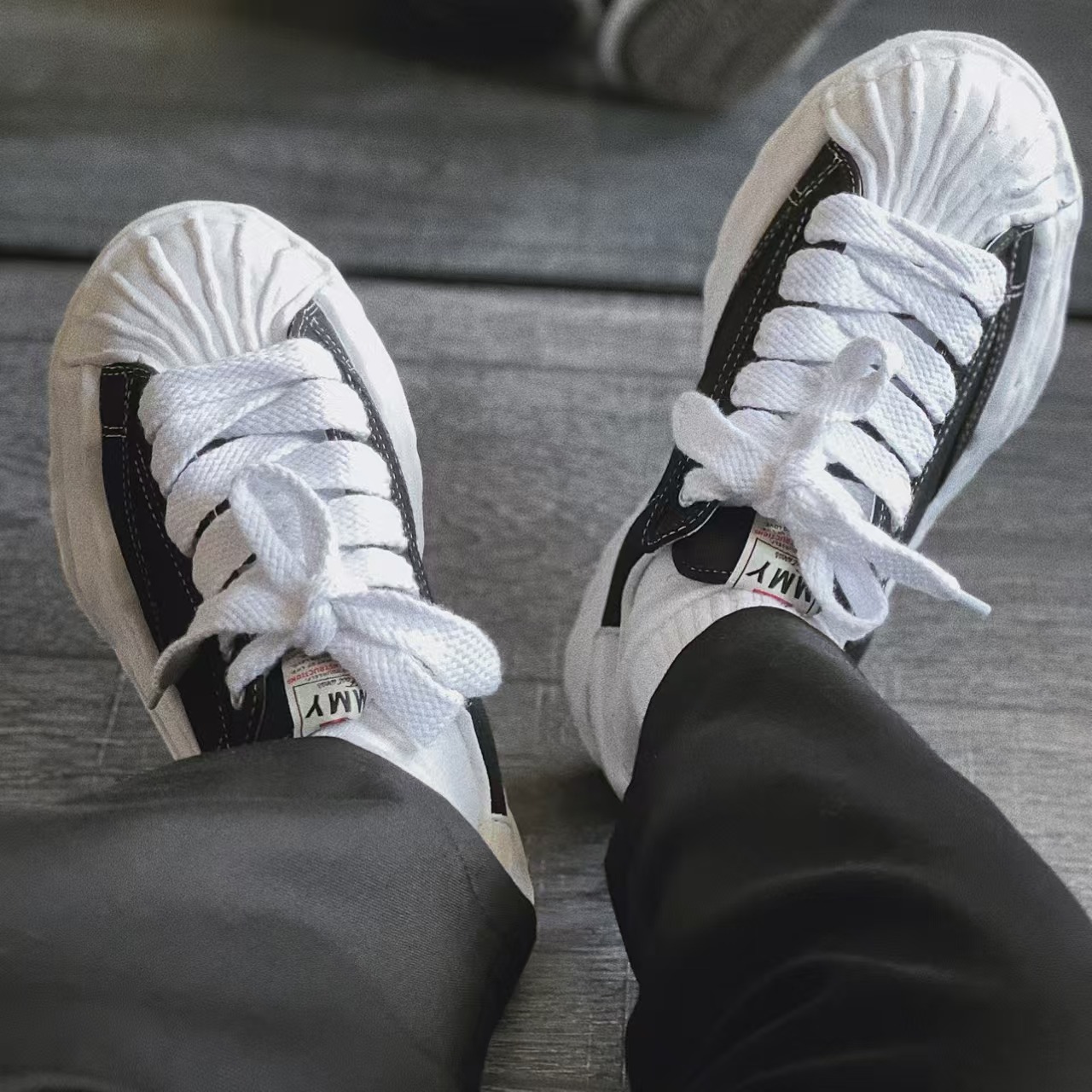 Maison Mihara Yasuhiro Blakey OG Sole Canvas Low Black No Logo  A06FW704 review Santiago 01