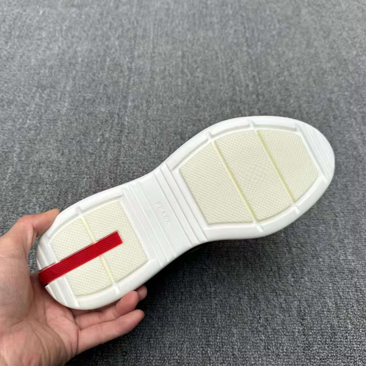 Prada America's Cup Royal Blue Silver  4E3400_ASZ_F0FJT review Noel 02