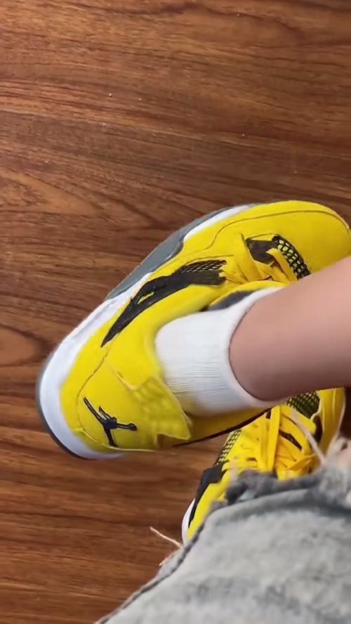 Air Jordan 4 Retro Lightning (2021) CT8527-700 [Top Version] review 