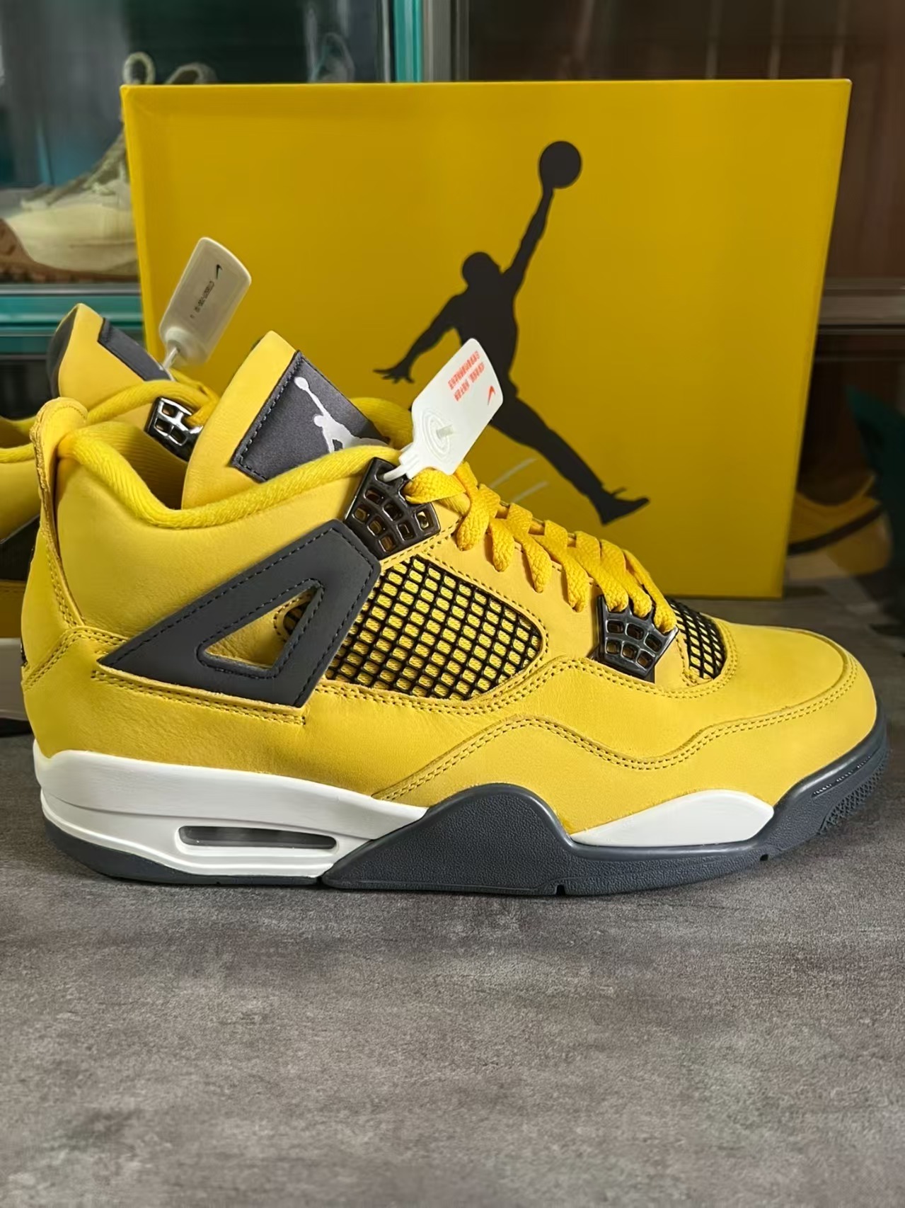 Air Jordan 4 Retro Lightning (2021) CT8527-700 [Top Version] review Fido 03