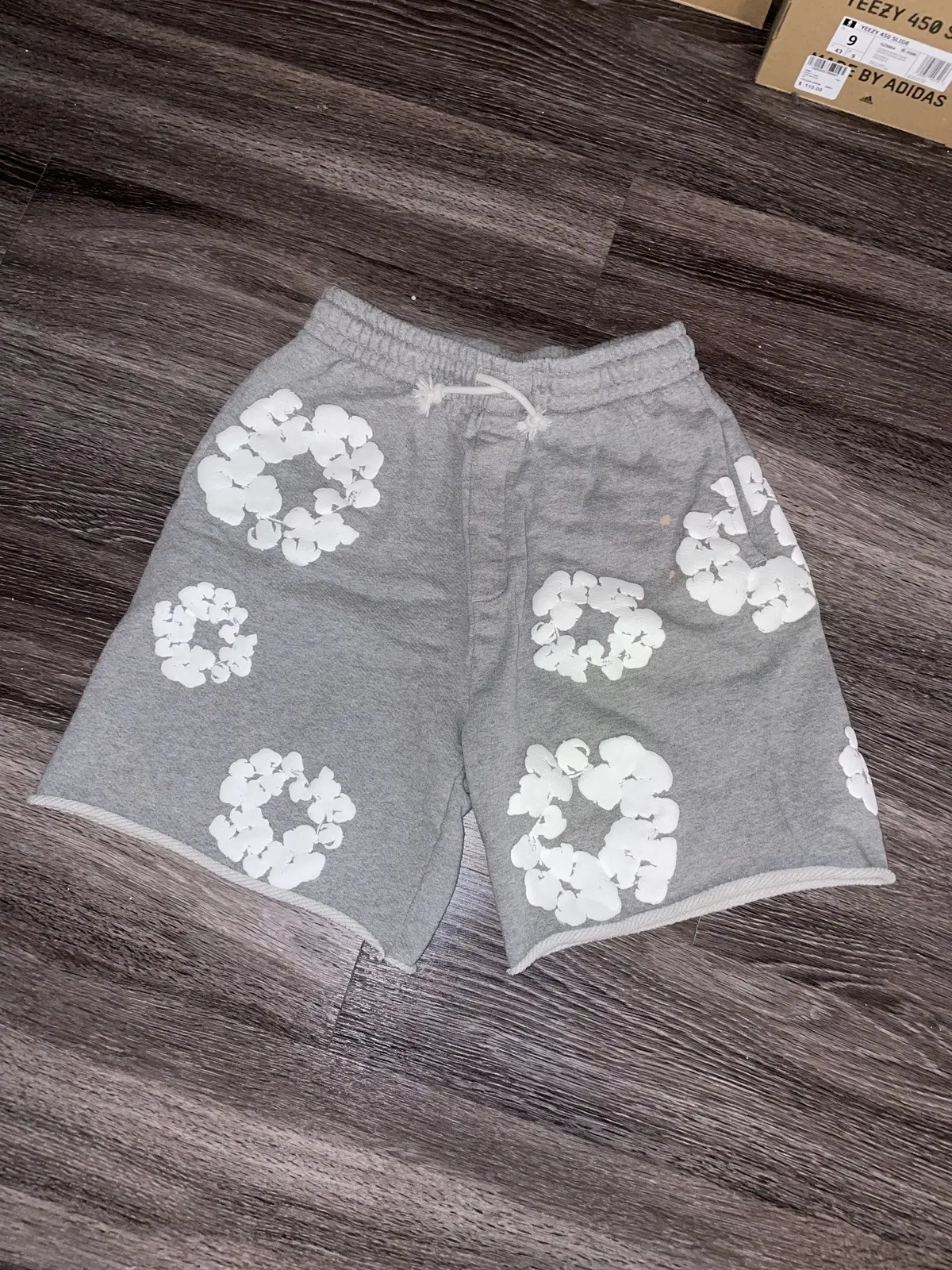 Denim Tears The Cotton Wreath Shorts Grey review Cameron