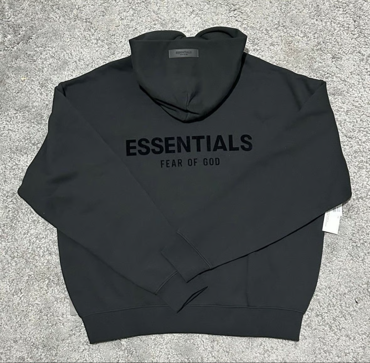OBO Fear of God Essentials Pullover Hoodie Stretch Limo review Fabian 01