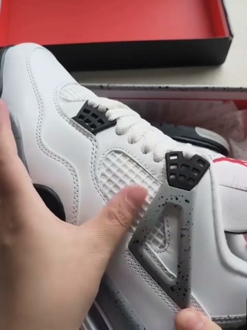 Jordan 4 Retro White Cement (2025) FV5029-100 review 