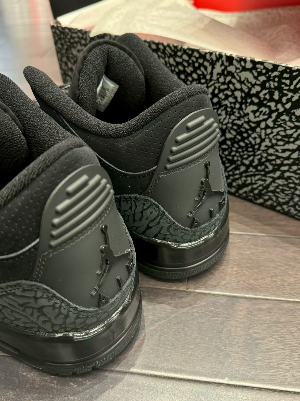 Top Version Air Jordan 3 Retro Black Cat CT8532-001 review Payne 01