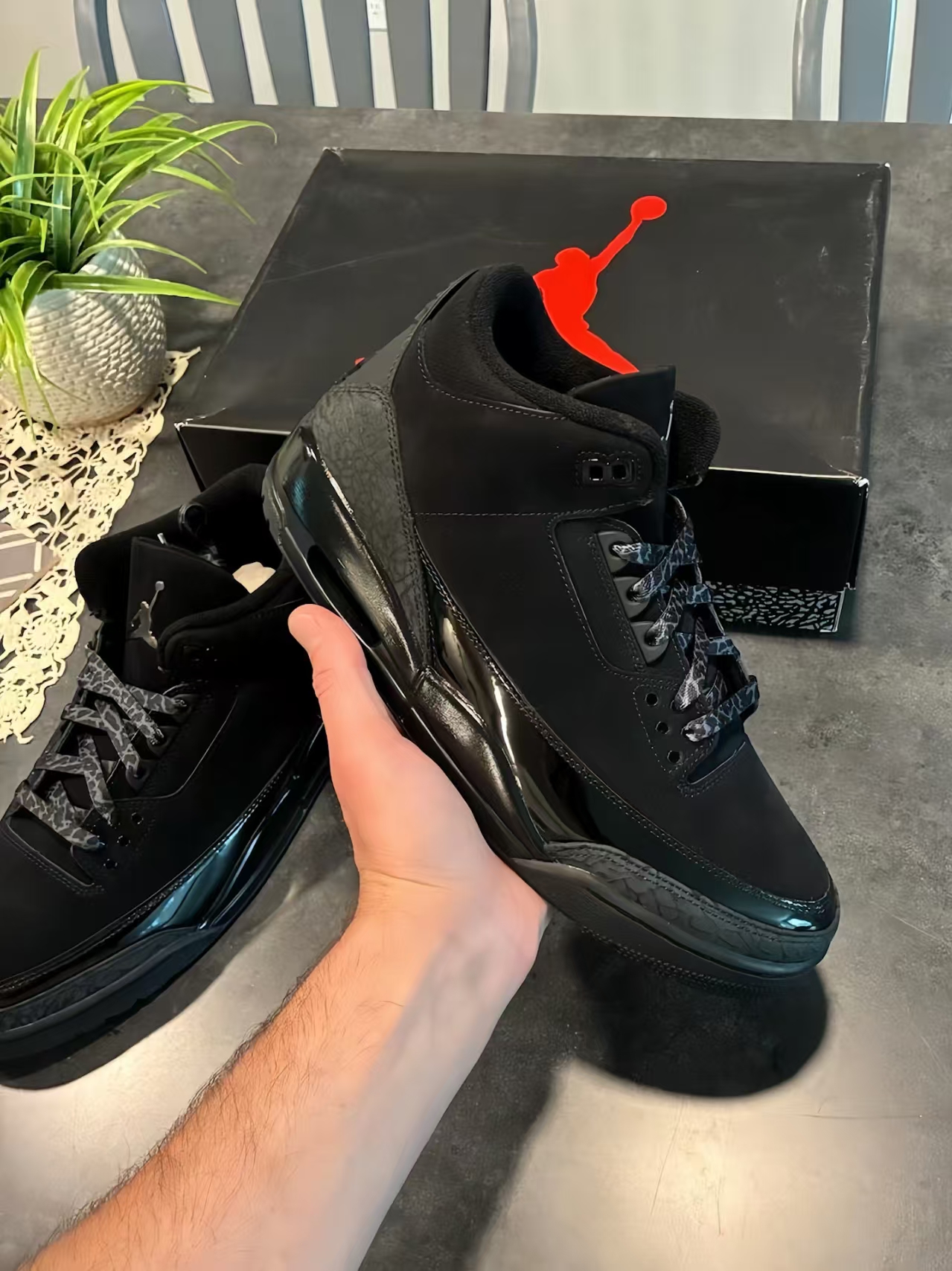 Top Version Air Jordan 3 Retro Black Cat CT8532-001 review Reuben 01