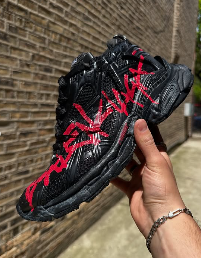 Balenciaga Runner Black And Red Characters 677402 W3RB1 0102 review Kenya