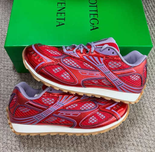 Bottega Veneta Orbit Silver Red 755915V2X405851 review Hilary 01