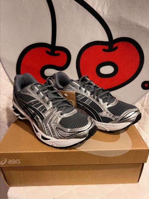 ASICS GEL-Kayano 14 Metropolis Jasper Green 1203A537-020 review 