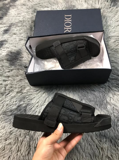 Dior Alpha oblique Black 3SA081YYV H060 review Plato