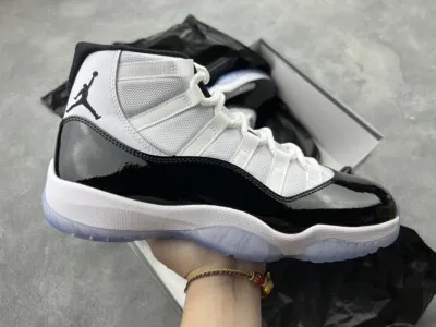 Air Jordan 11 Retro Concord (2018) 378037-100  review 