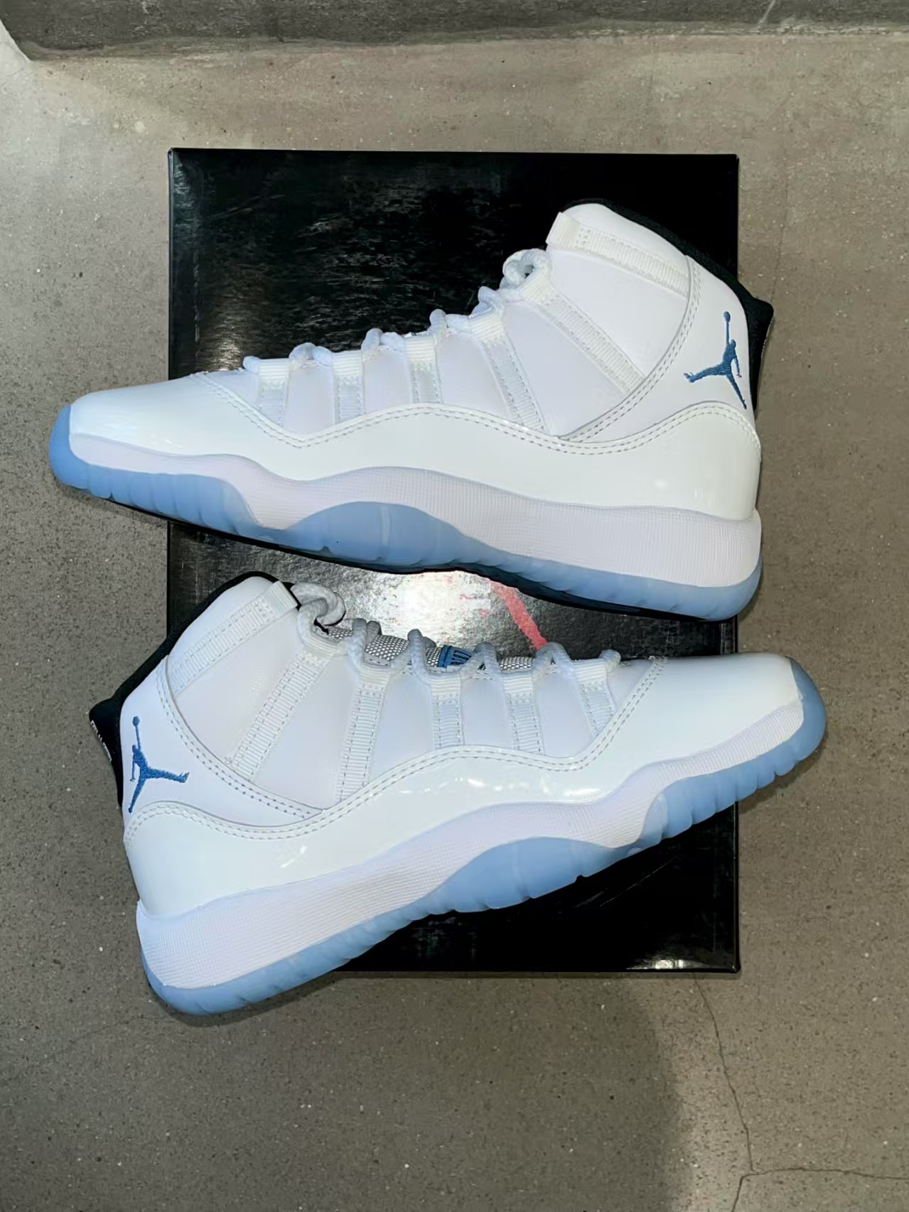 Air Jordan 11 Retro 'Columbia / Legend Blue'  CT8012-104 review Quentin 02