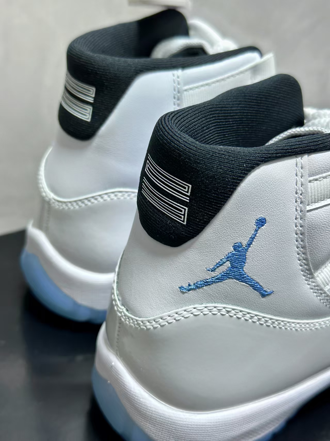 Air Jordan 11 Retro 'Columbia / Legend Blue'  CT8012-104 review Roderick 02