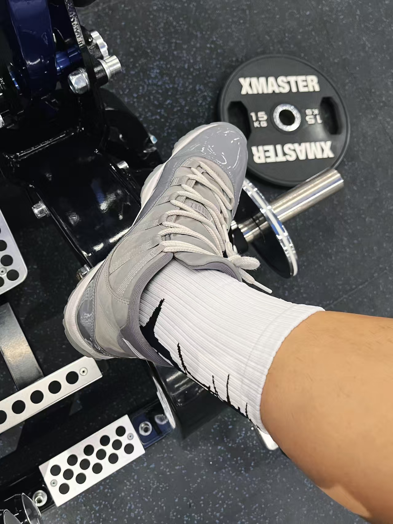 Air Jordan 11 Retro Cool Grey (2021)  CT8012-005 review Raymond 01