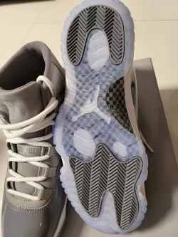 Air Jordan 11 Retro Cool Grey (2021)  CT8012-005 review Quennel 02