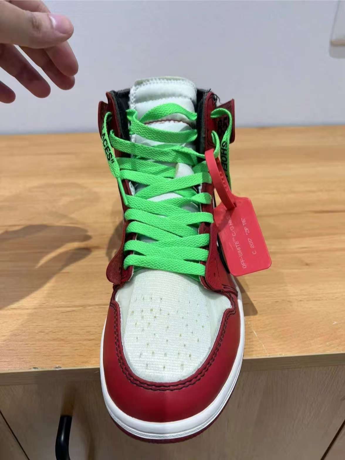 Air Jordan 1 Retro High Off-White Chicago AA3834-101 review Harvie 01