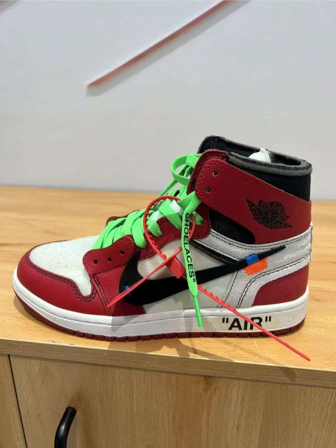 Air Jordan 1 Retro High Off-White Chicago AA3834-101 review Harvie 02
