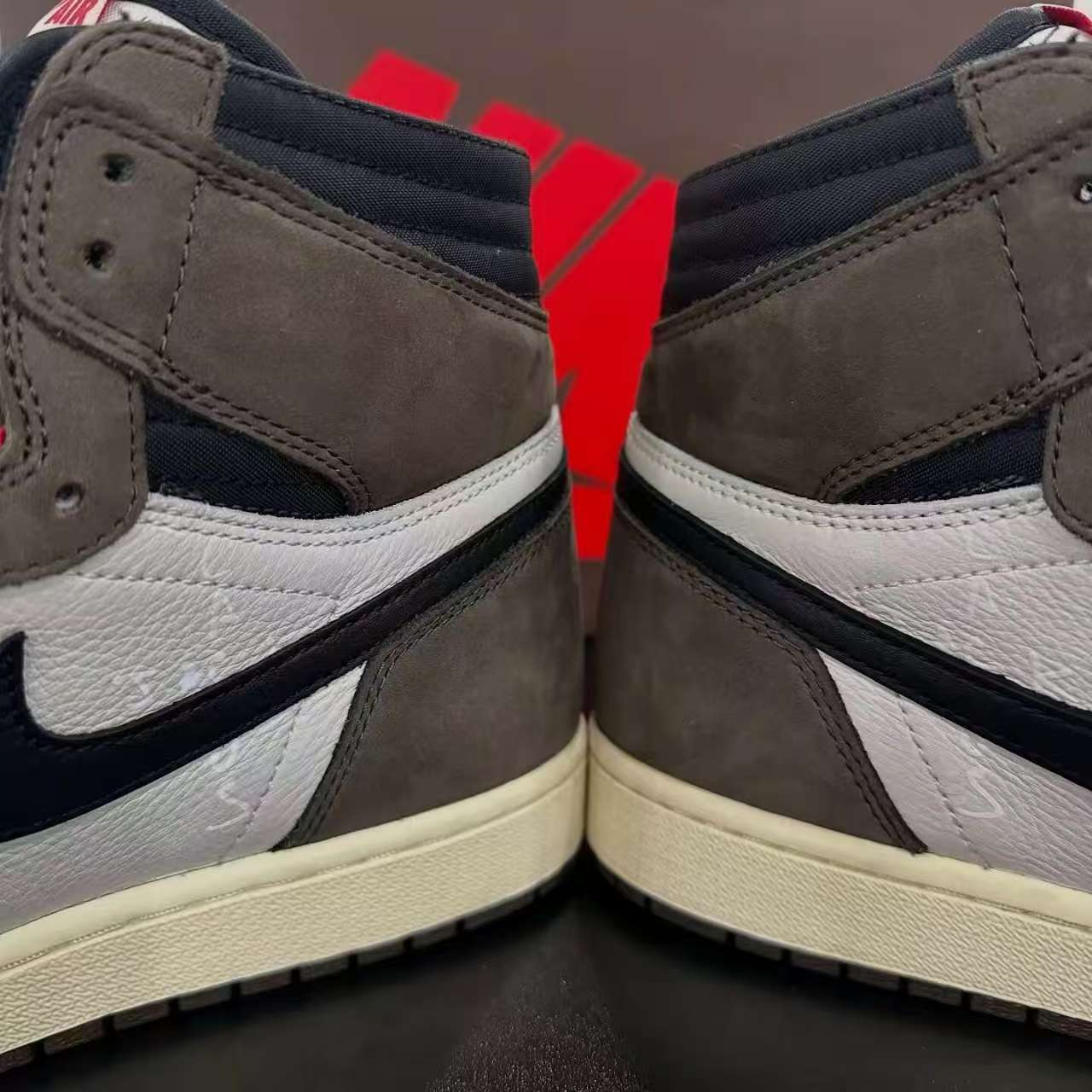  TOP Version Travis Scott x Air Jordan 1 High OG TS SP CD4487-100 review Curitis 01