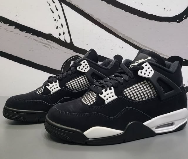 TOP Version Air Jordan 4 Retro White Thunder FQ8138-001 review Wayne