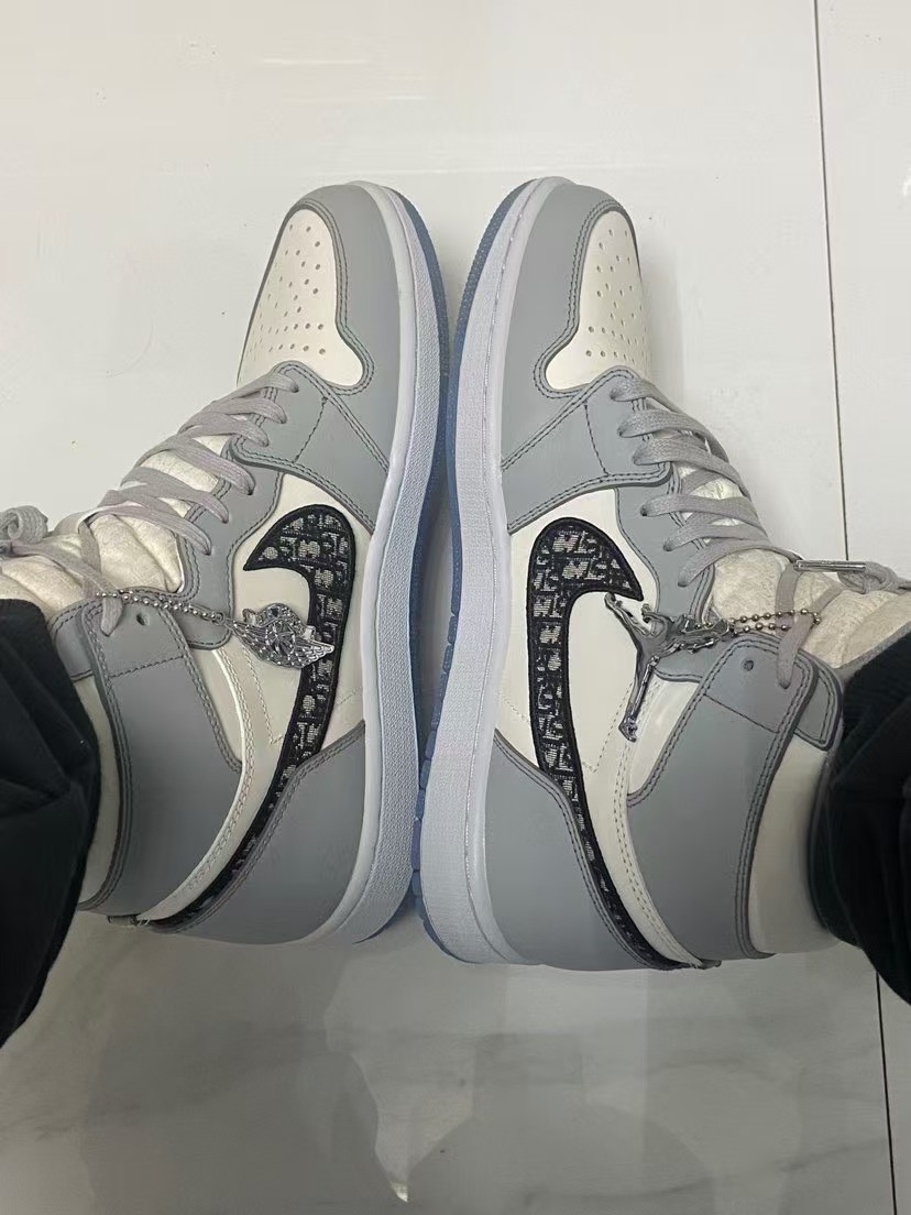 Dior x Air Jordan 1 High OG  CN8607-002 [Top Version] review Quintion 00
