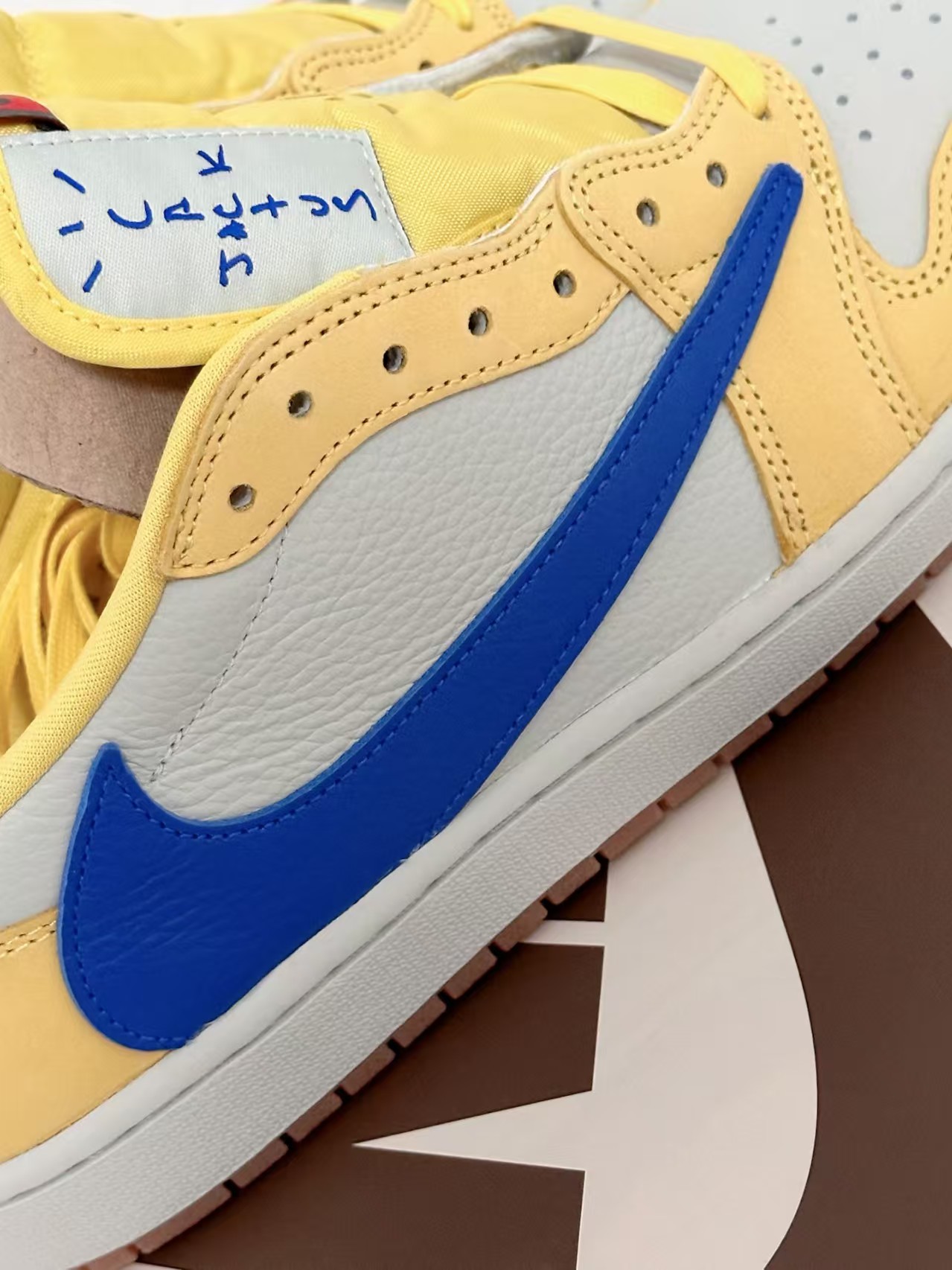 TOP Version Travis Scott x Air Jordan 1 Low OG Canary DZ4137-700 review Lambert 01