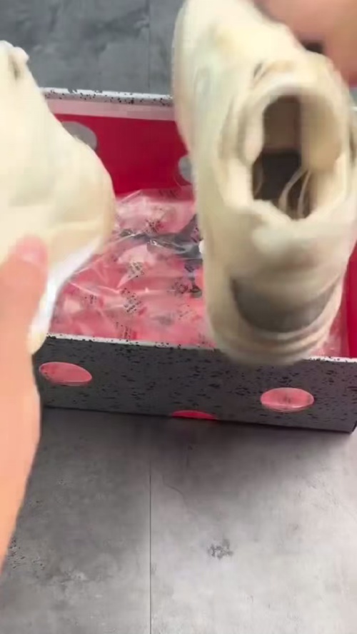 TOP Version OFF White x Air Jordan 4 Sail CV9388-100  review 