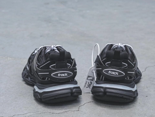 【FLASH SALE】Balenciaga Tess Black And White  542023 W1GB1 2045 (With LED) review 