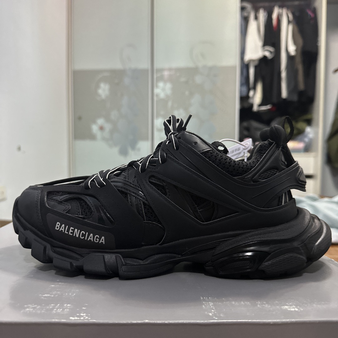 Balenciaga Tess S.Black 555032 W1GB7 1000 (With LED) review Vivian