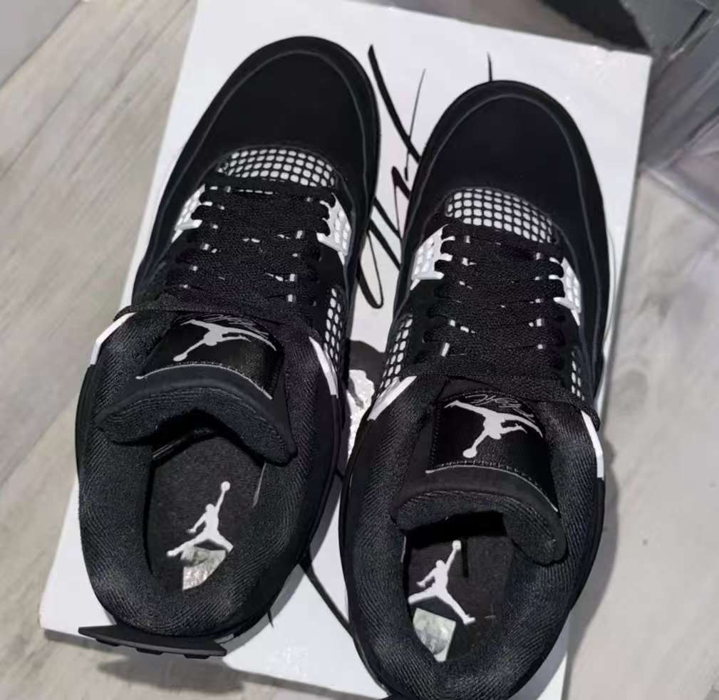 Air Jordan 4 Retro “White Thunder” FQ8138-001 review Owen 00