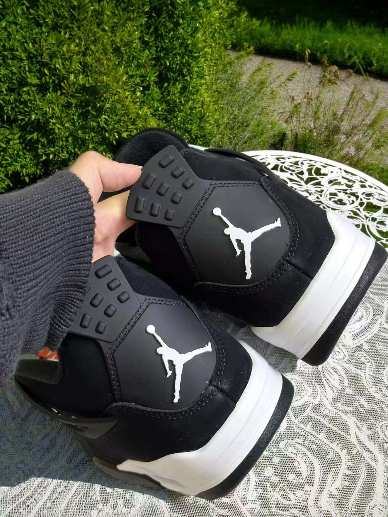 Air Jordan 4 Retro “White Thunder” FQ8138-001 review Quintion 02