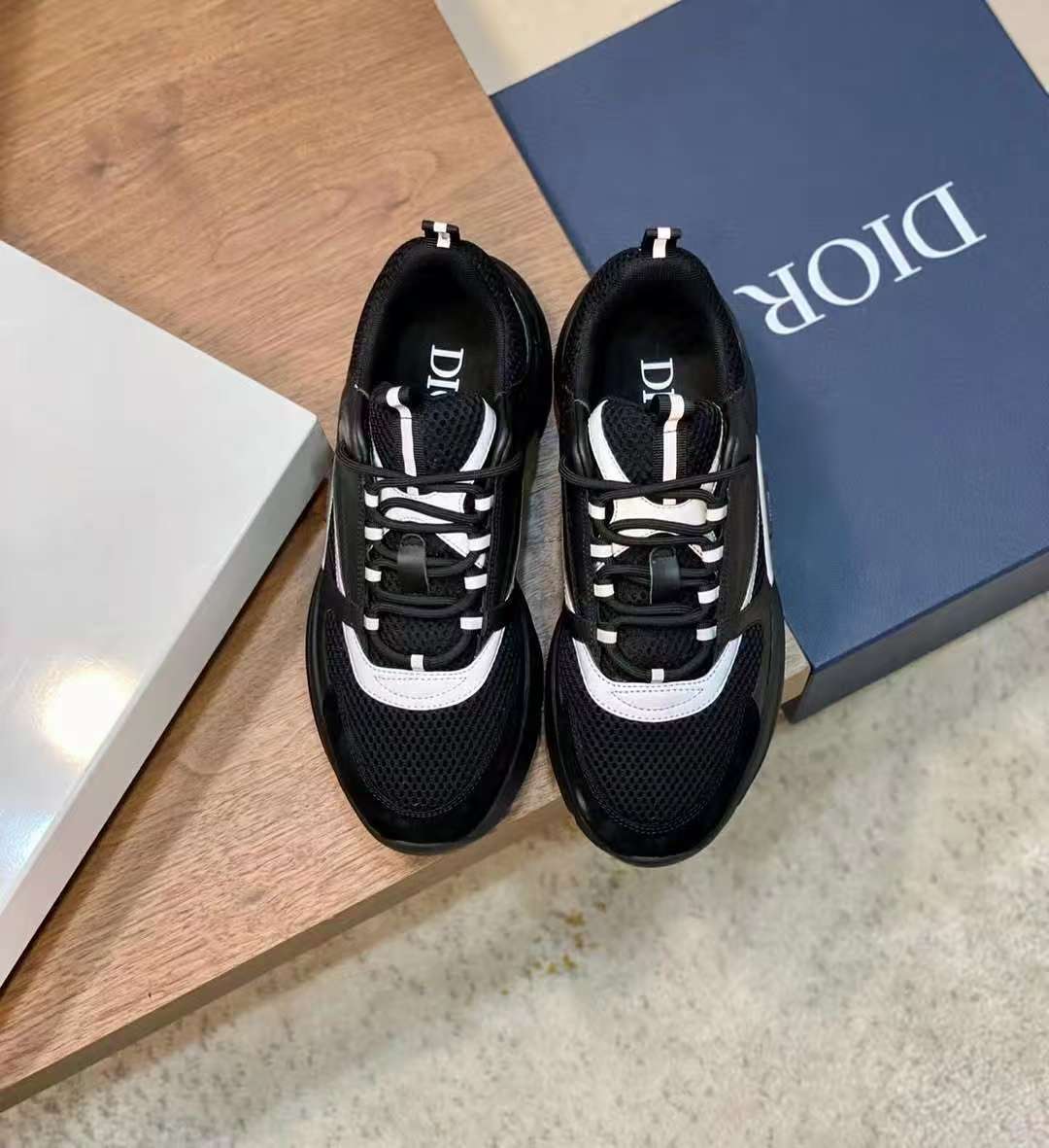 Dior B22 Black Silver 3SN231ZNG969 review Page 01