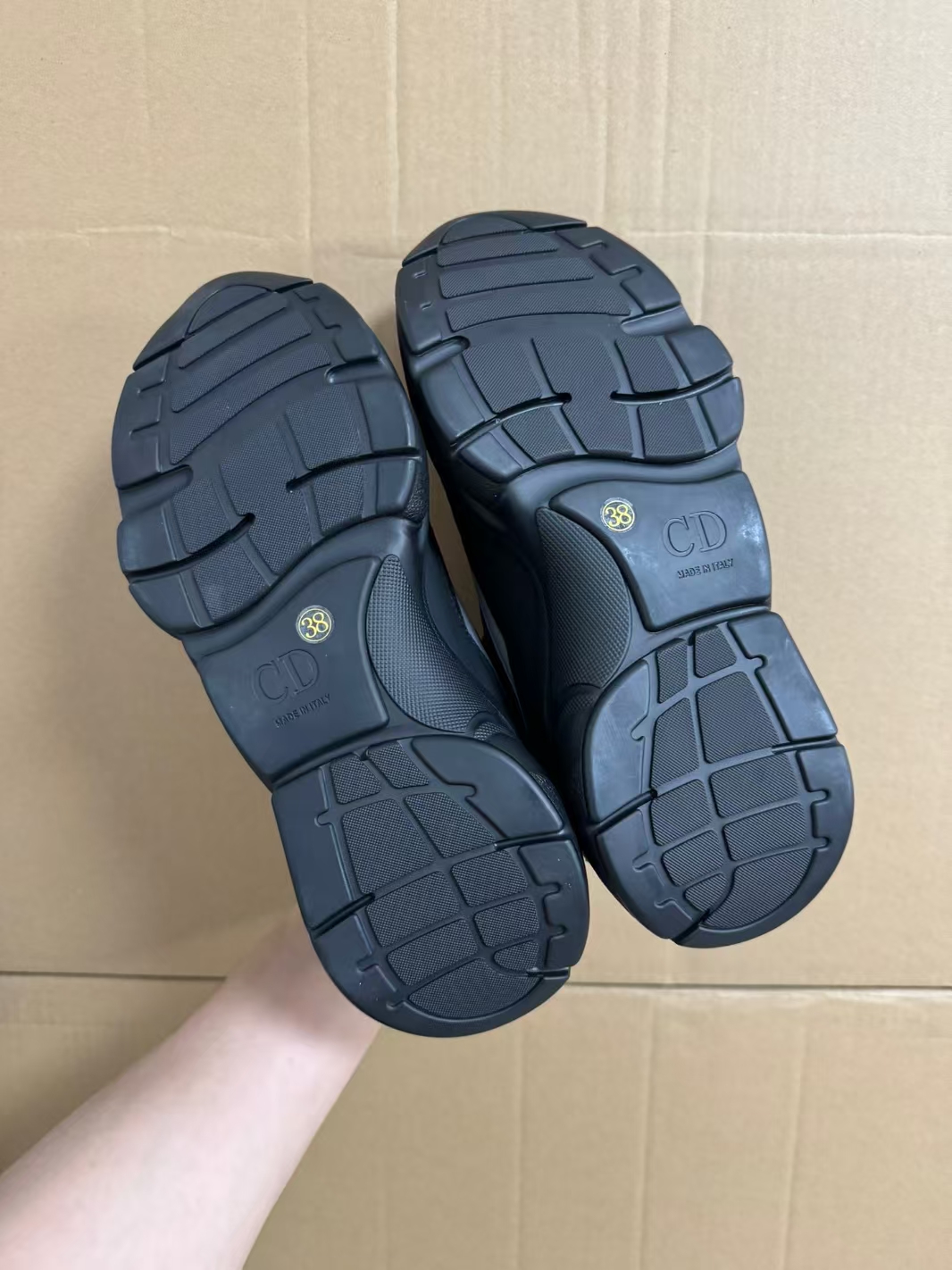 Dior B22 Black Silver 3SN231ZNG969 review Sam 02