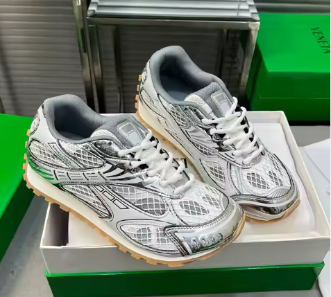 Bottega Veneta Orbit Silver White 741357V2X401425 review Quinn 00