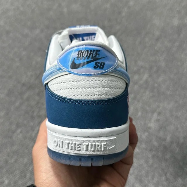 Nike SB Dunk Low Born X Raised One Block At A Time FN7819-400 review Thomas 01