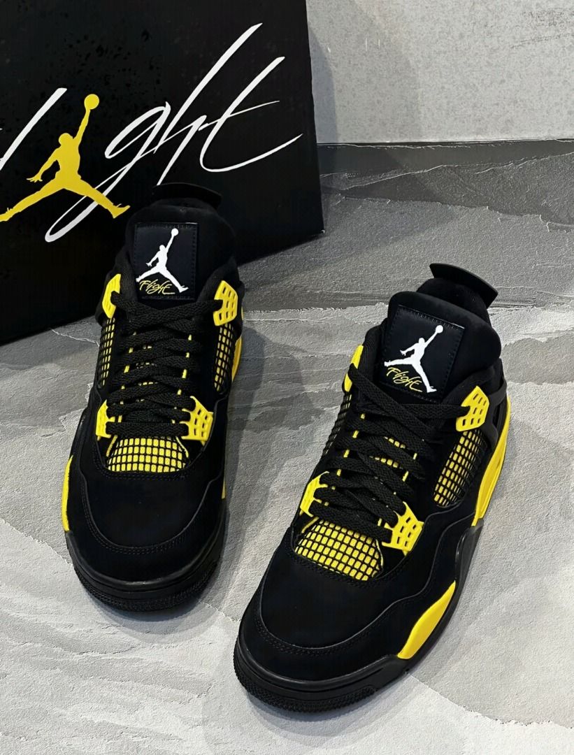 Air Jordan 4 Retro Thunder (2023) DH6927-017 review Drew 00
