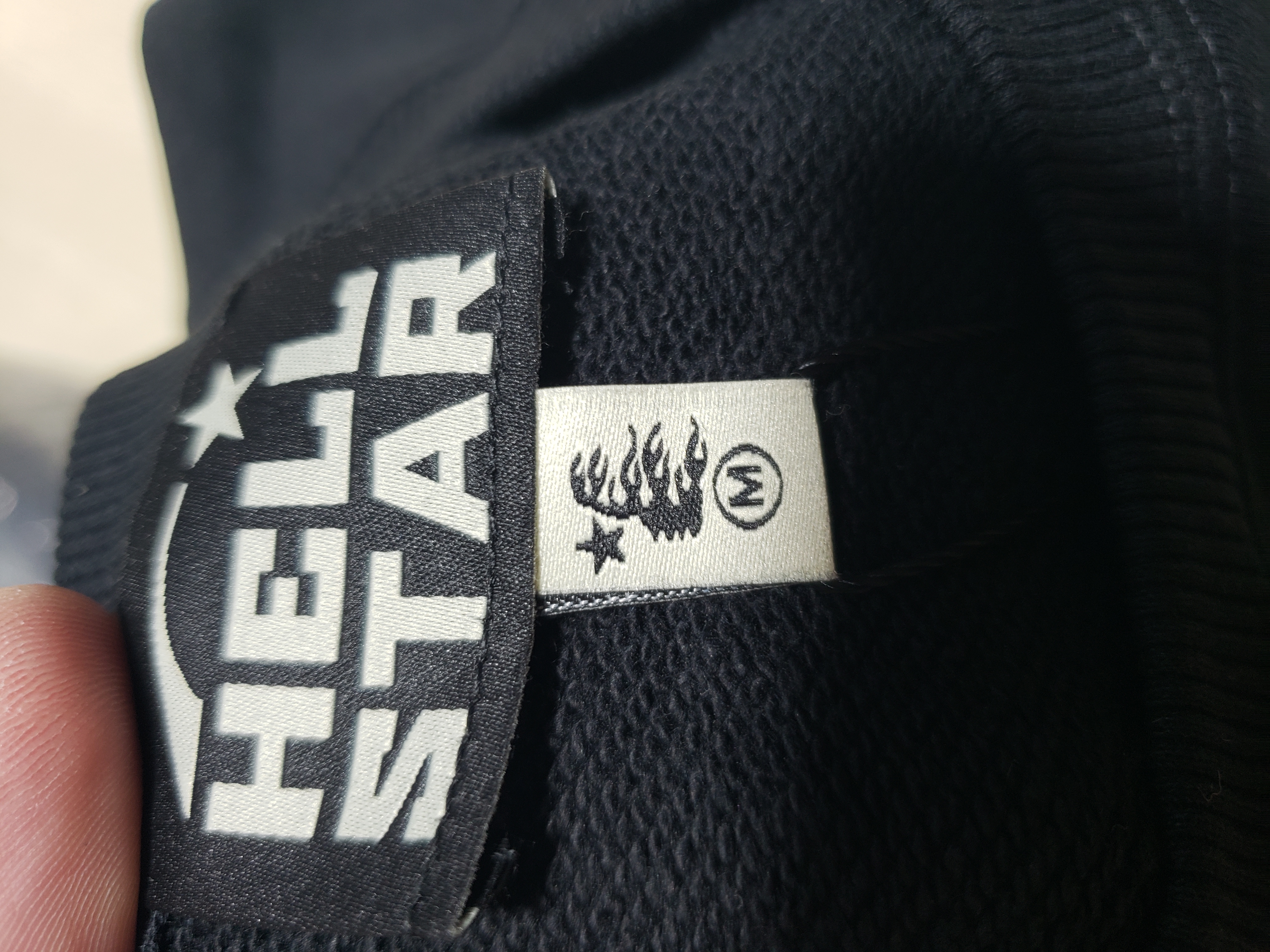 Hellstar Sports 96 Crewneck Black review Obosneaker 00