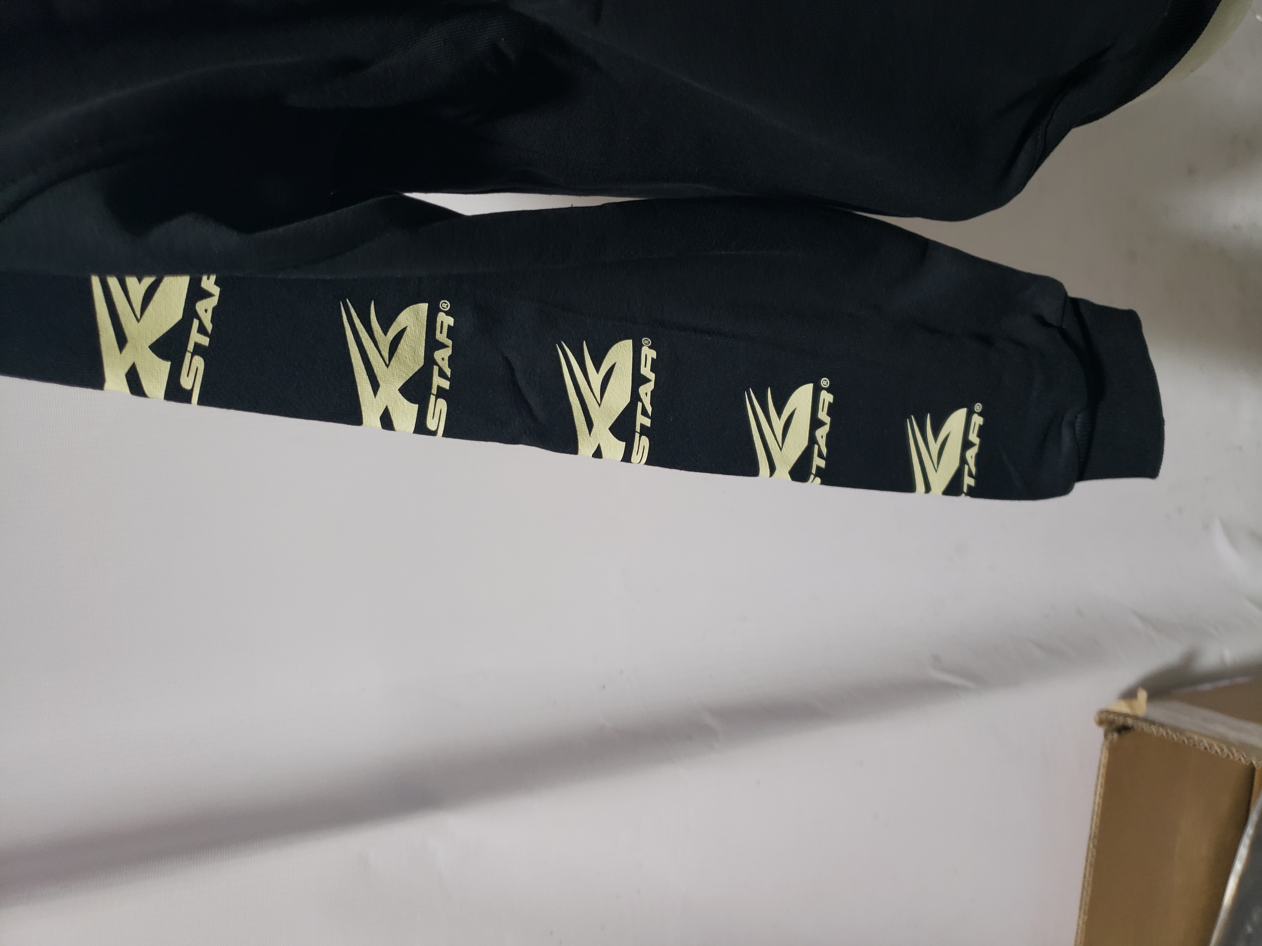 Hellstar Sports 96 Crewneck Black review Obosneaker 03