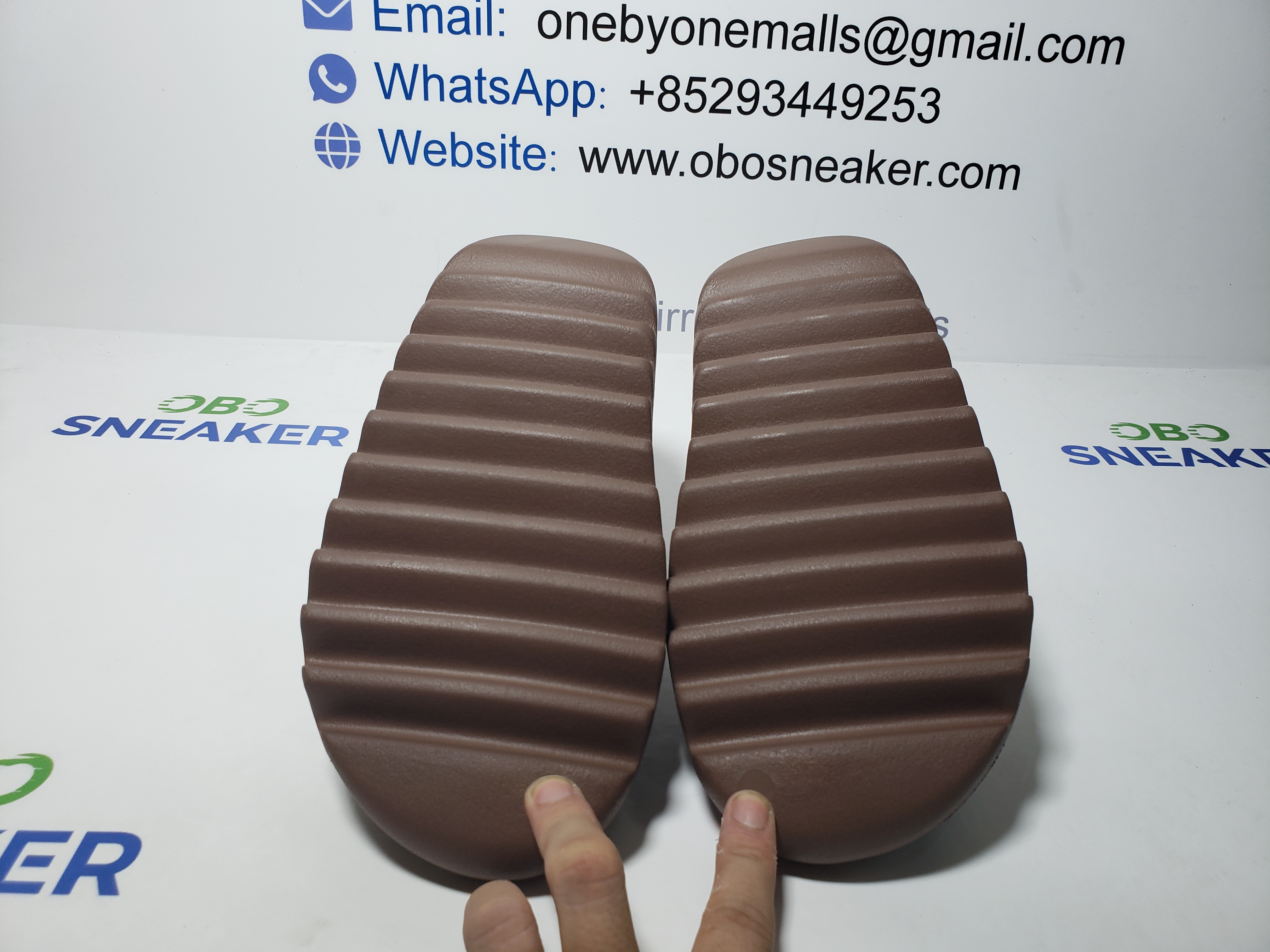 Adidas Yeezy Slide Soot GX6141  review Obosneaker 04