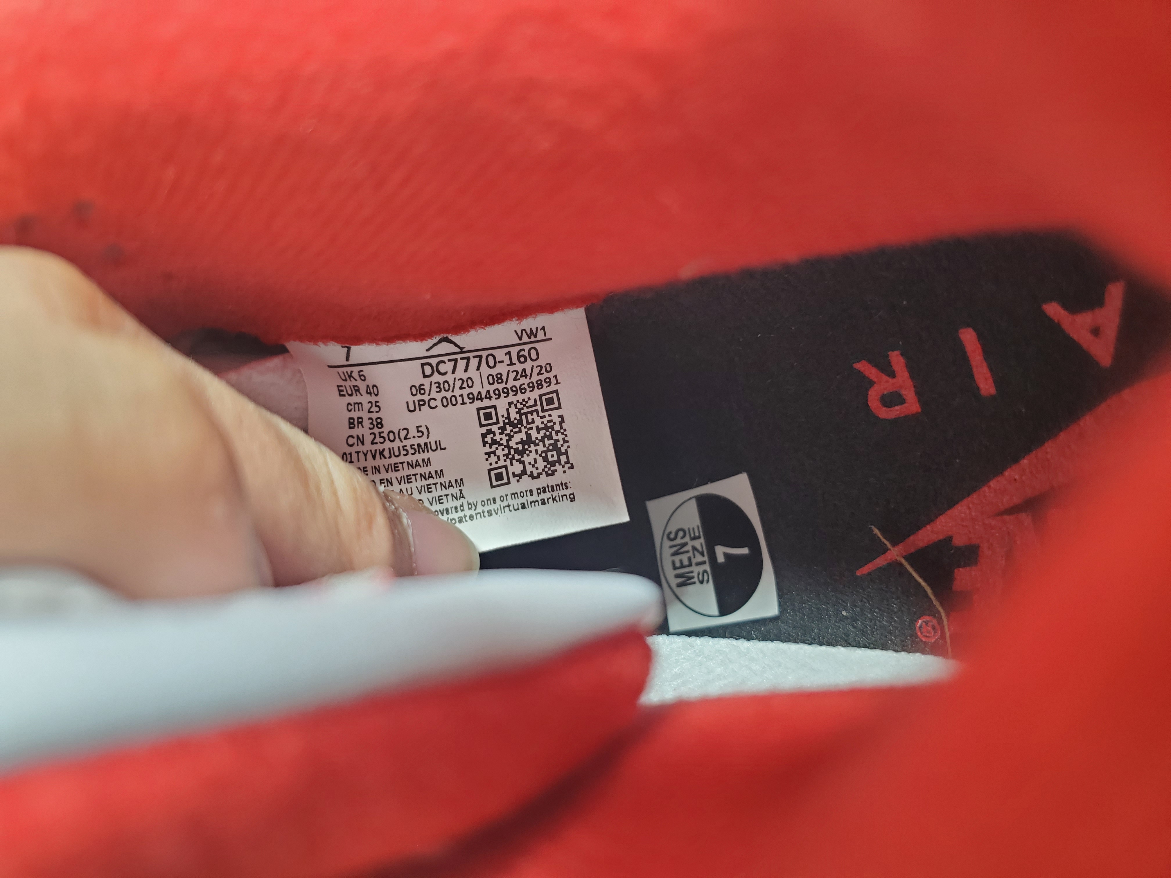 Air Jordan 4 Retro Fire Red (2020) DC7770-160 review Obosneaker 05