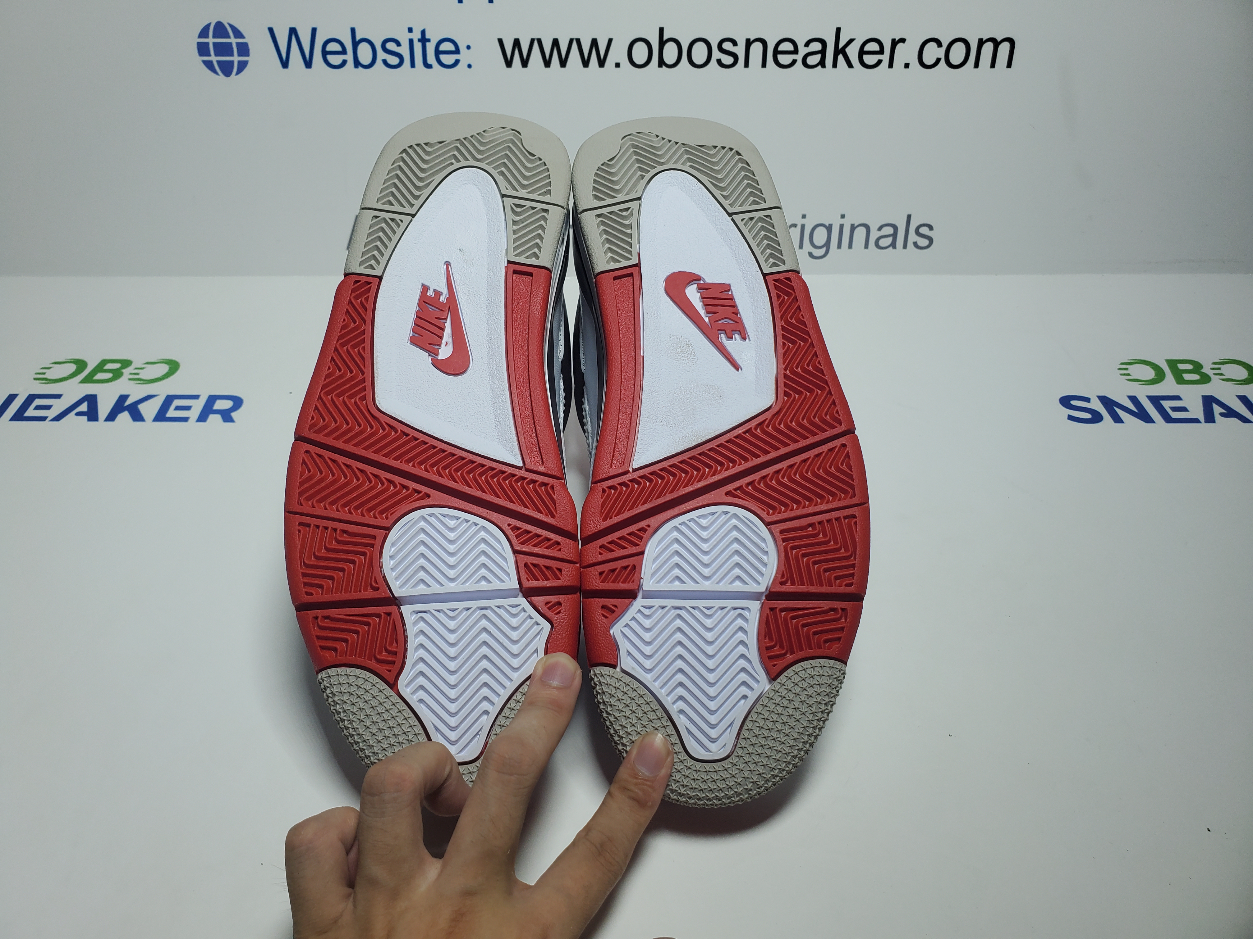 Air Jordan 4 Retro Fire Red (2020) DC7770-160 review Obosneaker 04